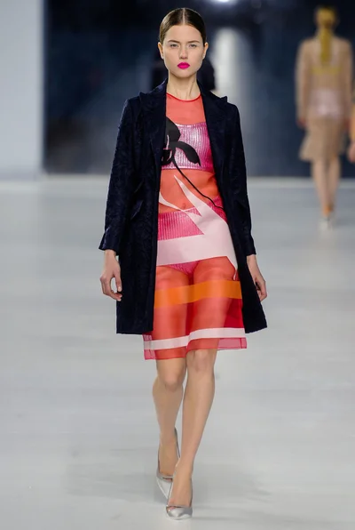 Look 35